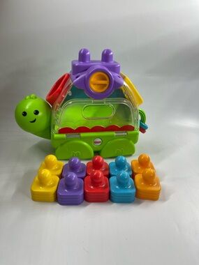 Fisher Price Little Stackers Sort 'N Spill Turtle
